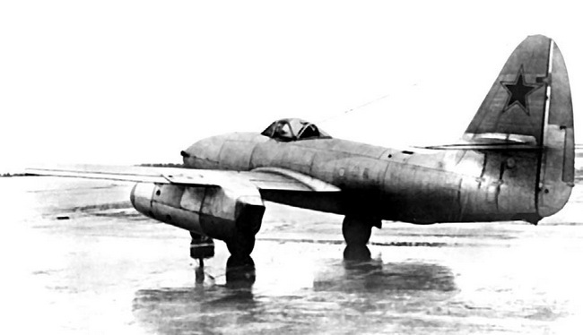 Реактивные первенцы СССР – МиГ-9, Як-15, Су-9, Ла-150, Ту-12, Ил-22  - i_087.jpg