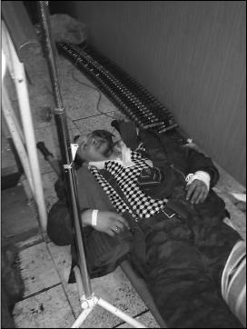 В окопах Донбасса. Крестный путь Новороссии - i_025.jpg