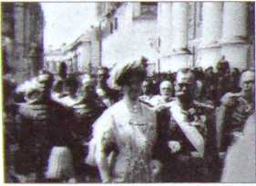 Исторические хроники с Николаем Сванидзе. Книга 1. 1913-1933 - i_002.jpg