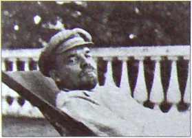 Исторические хроники с Николаем Сванидзе. Книга 1. 1913-1933 - i_132.jpg