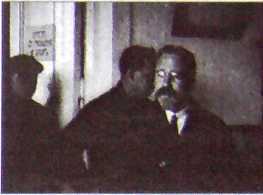Исторические хроники с Николаем Сванидзе. Книга 1. 1913-1933 - i_176.jpg