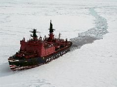 Эпохи холст заиндевелый - мазком багровой кисти… (СИ) - _6.jpg