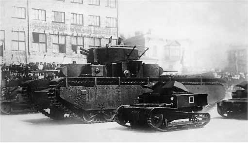 Советский тяжелый танк Т-35<br />(«Сталинский монстр») - i_018.jpg
