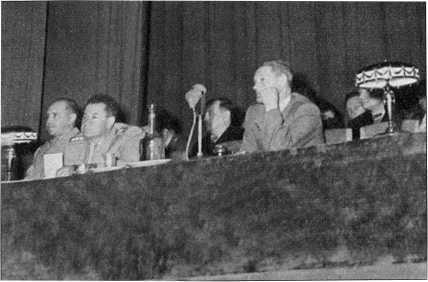 Министр сталинских строек<br />(10 лет во главе МВД) - i_050.jpg