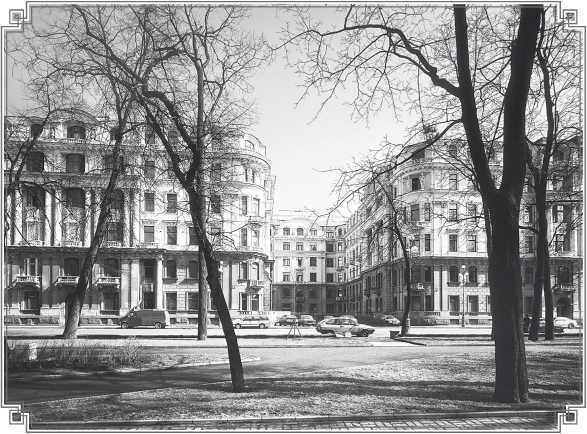 Знаменитые петербургские дома. Адреса, история и обитатели - img_126